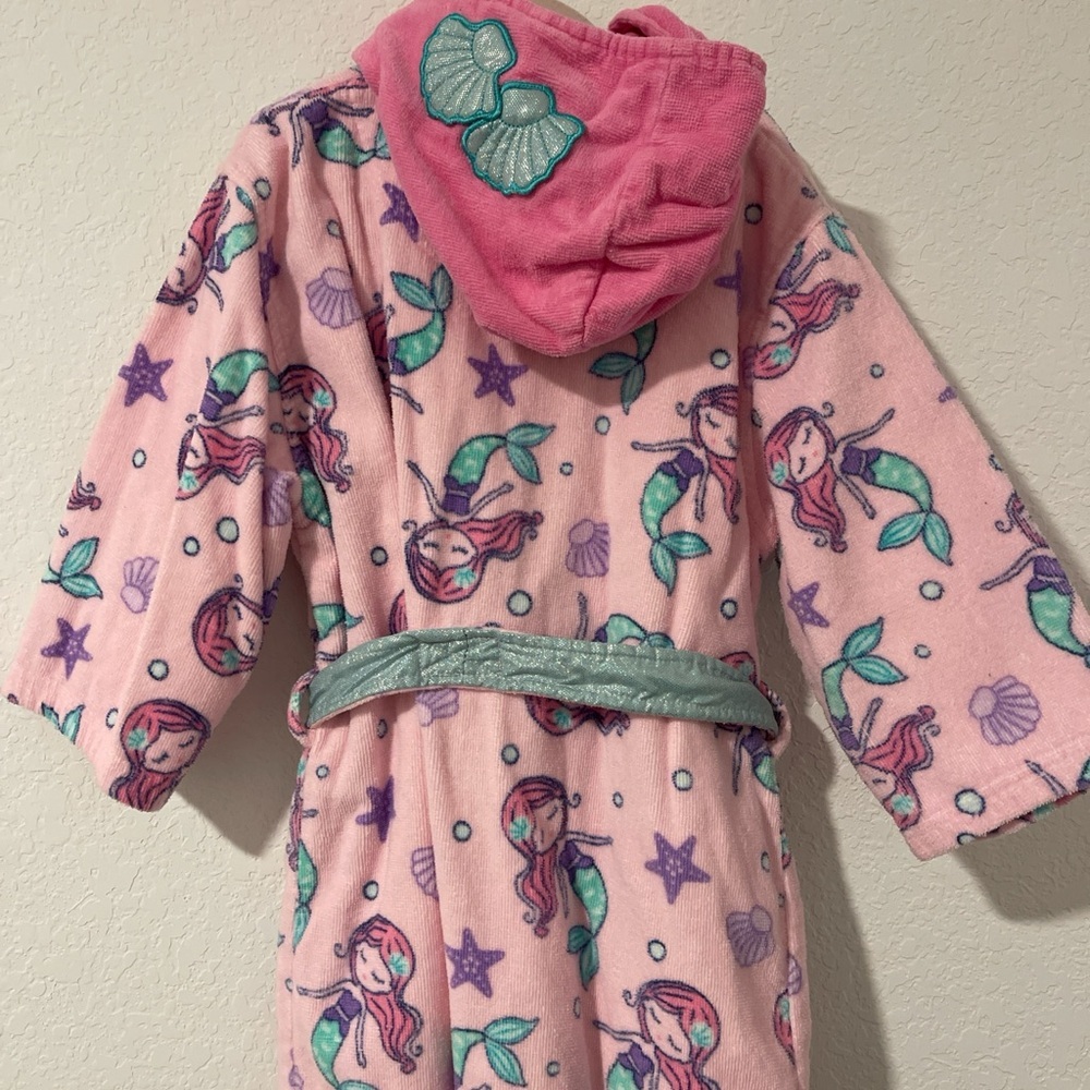 Pink Mermaid Robe - Picture 2 of 4